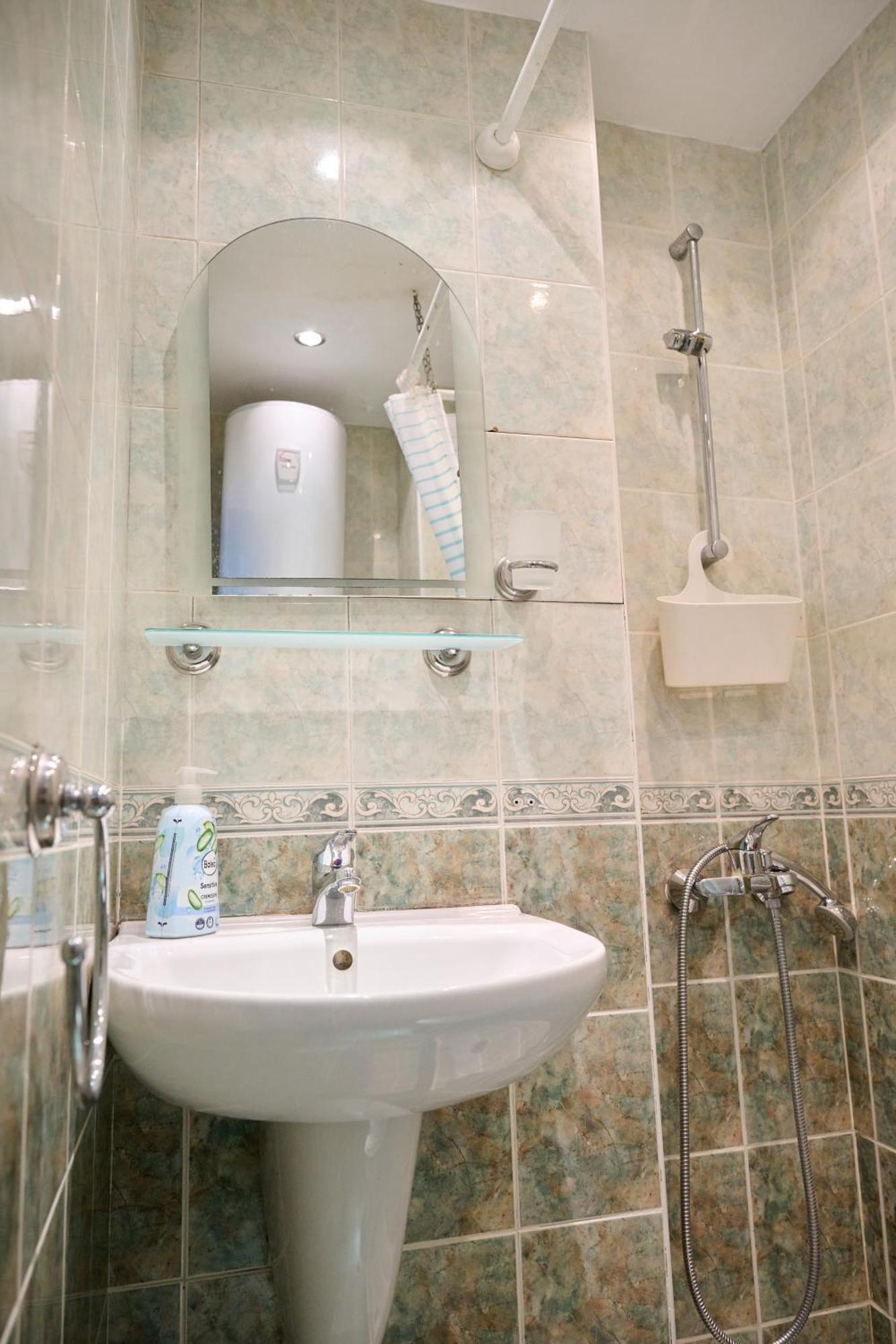 Center Apartment ชูเมน ภายนอก รูปภาพ